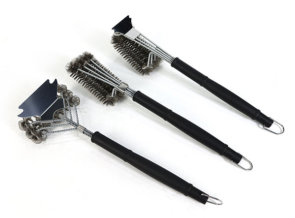 China Supplier Stainless Steel BBQ Tools Grill Cleaning Brush with Scraper