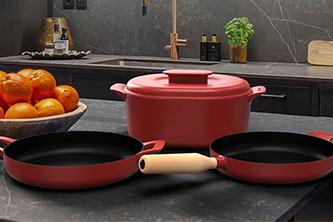 Christmas Gift Guide: The Best Cookware For Indoor or Outdoor Cooking