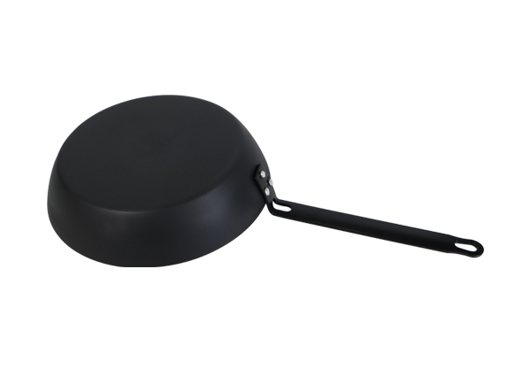 Coating-Free Nitrided Carbon Steel Saucepan